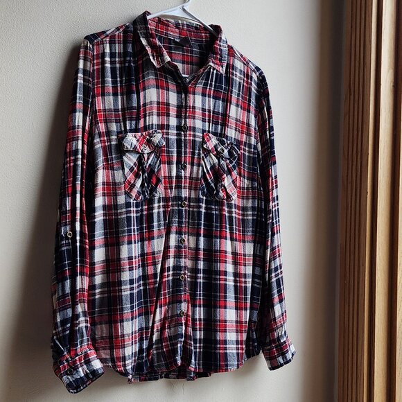 Charlotte Russe Black/Red Plaid Flannel Button Down Shirt Size XL - Picture 4 of 15
